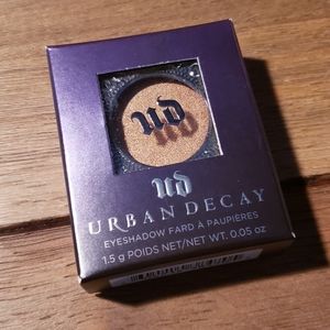Urban Decay baked single eyeshadow